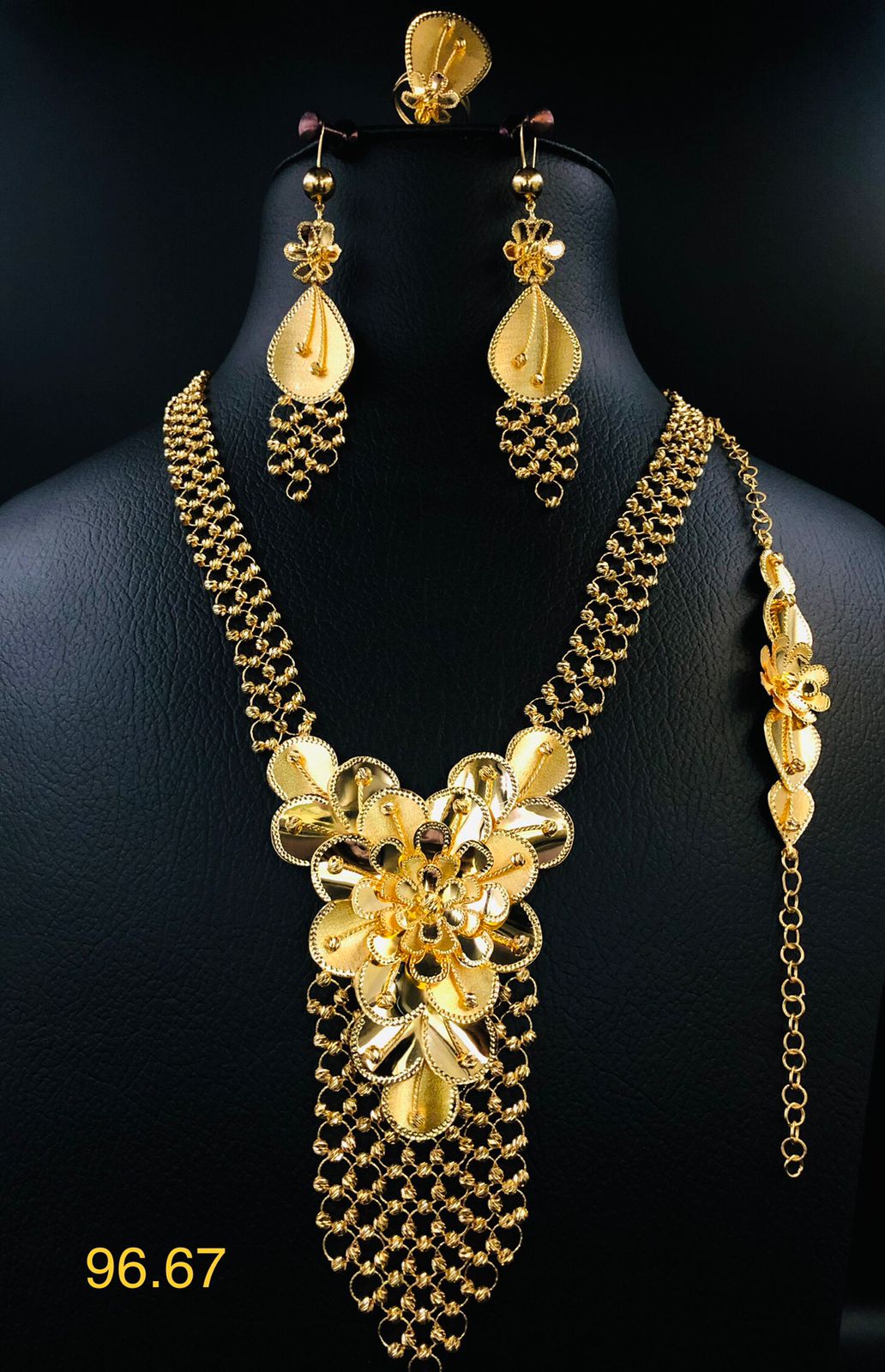 Flower Necklace Set