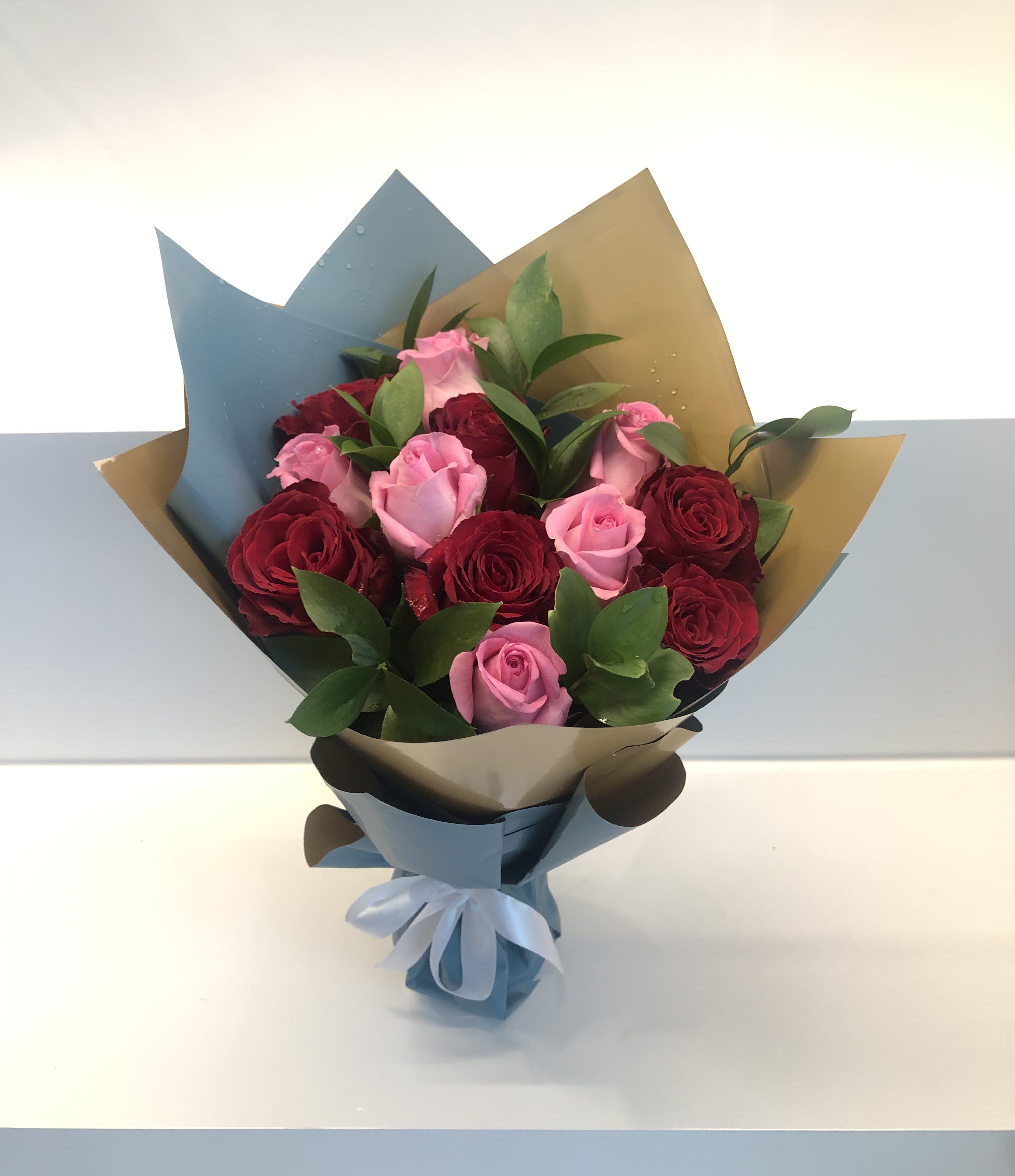 Six Roses Bouquet (Red & Pink)