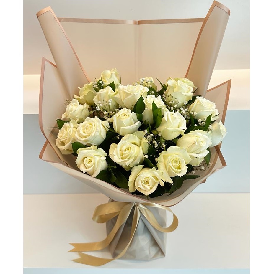 Beautiful White Rose Bouquet